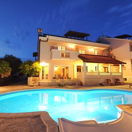 Apartments Villa Marnii Kožino Exterior foto