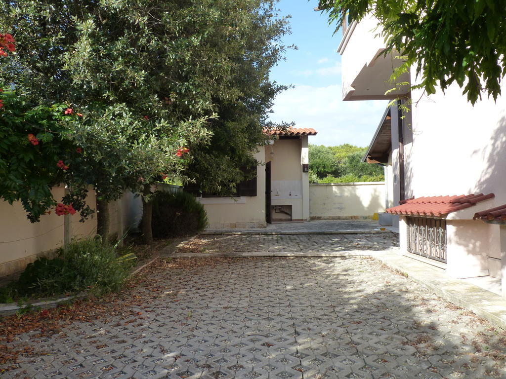 Apartments Villa Marnii Kožino Exterior foto
