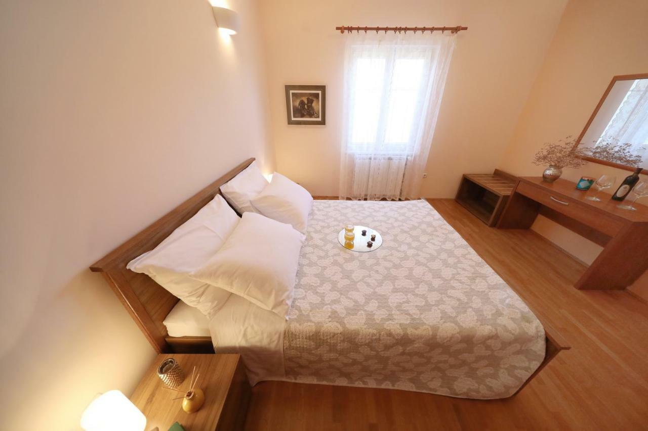 Apartments Villa Marnii Kožino Exterior foto