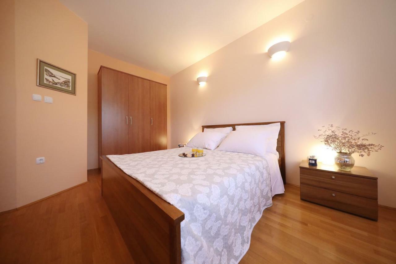 Apartments Villa Marnii Kožino Exterior foto